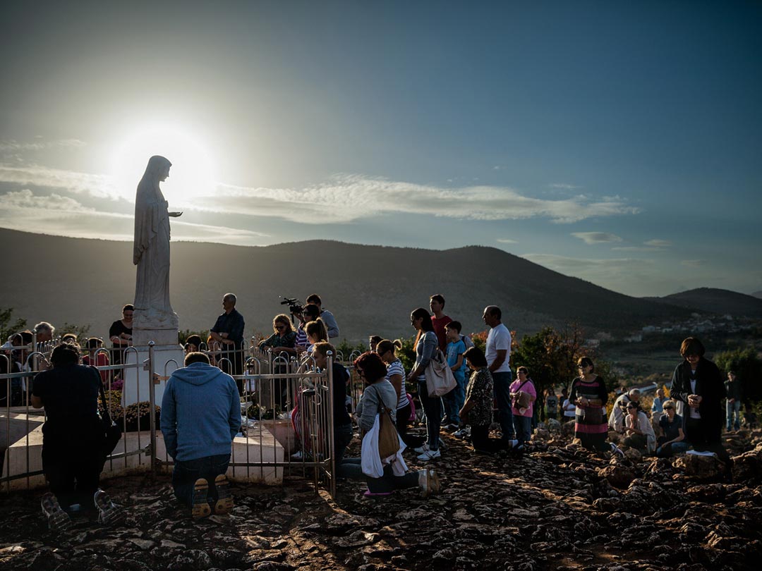 01-bosnia-herzegovina-pilgrims-1080.jpg